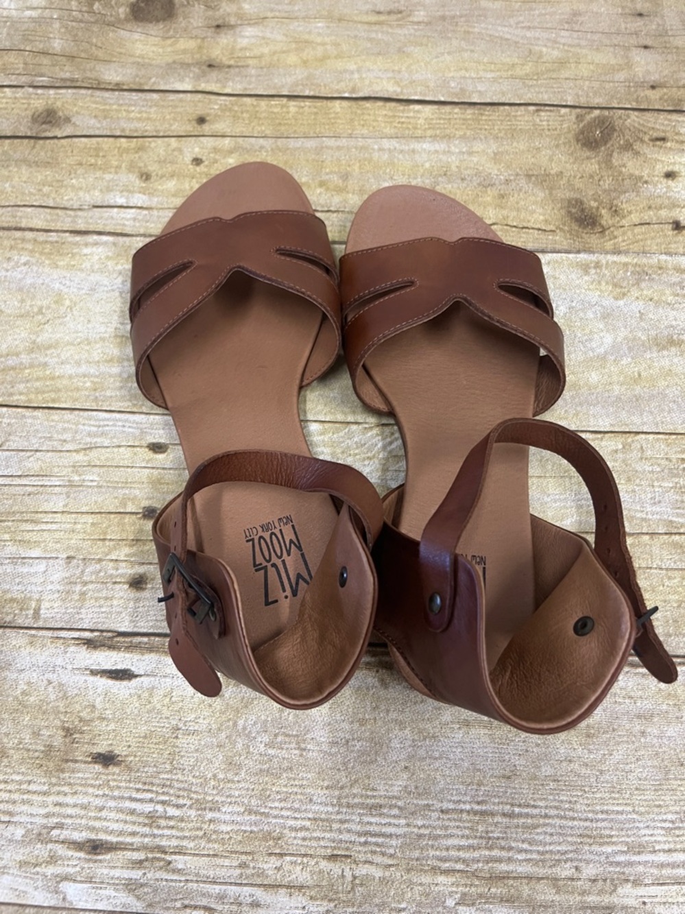 Miz Mooz Tan Brown Leather Cutout Ankle-Strap Sandals size 7.5 - Picture 2 of 6